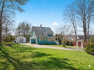 17 Preston St, Wakefield, MA 01880
