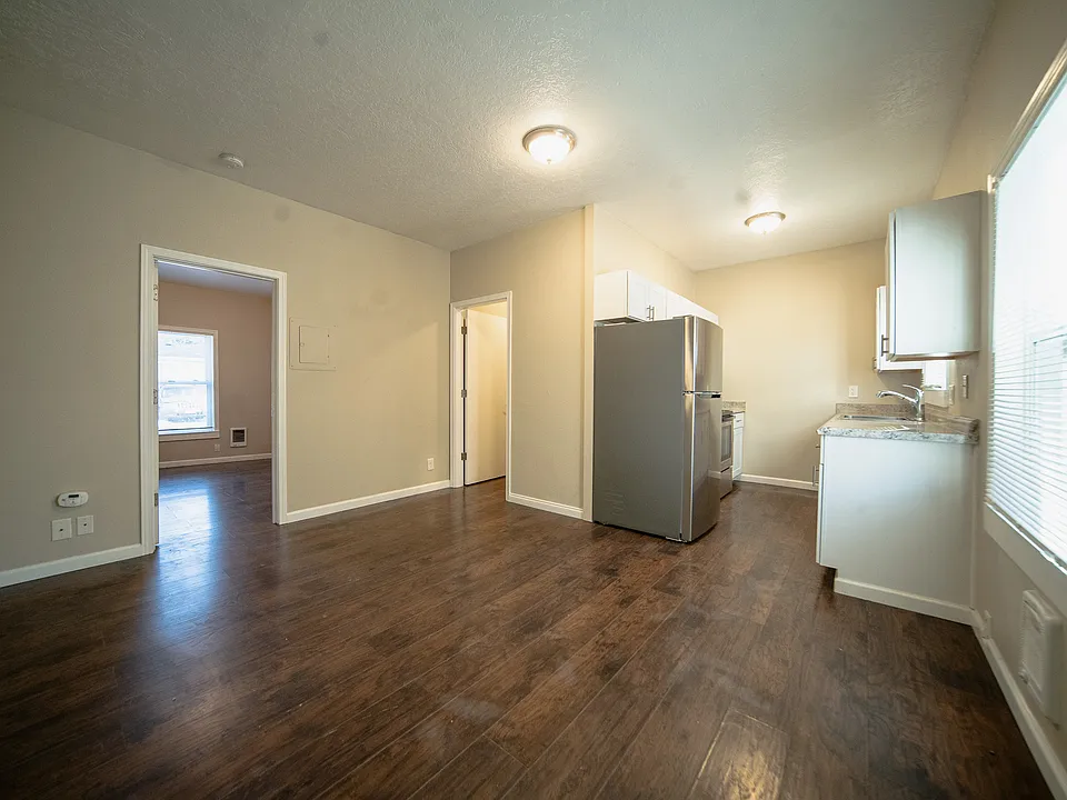 840 Jefferson Ave #3