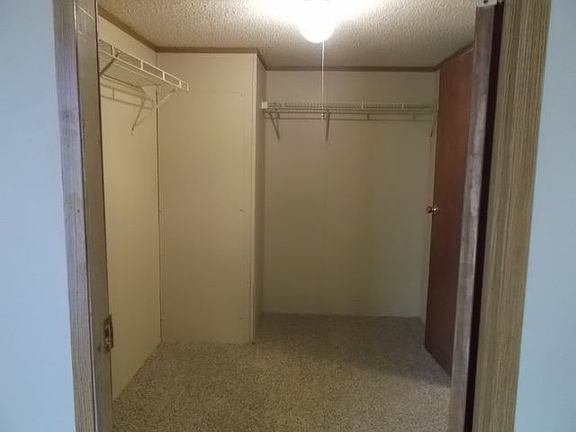 Walk In closet - master