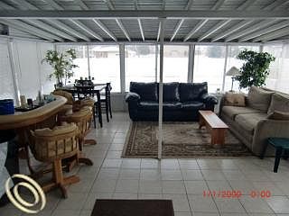 4th image of 27108 Wyatt Ave