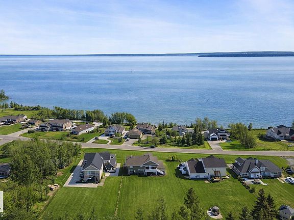 2nd image of 1513 Horseshoe Bay Est