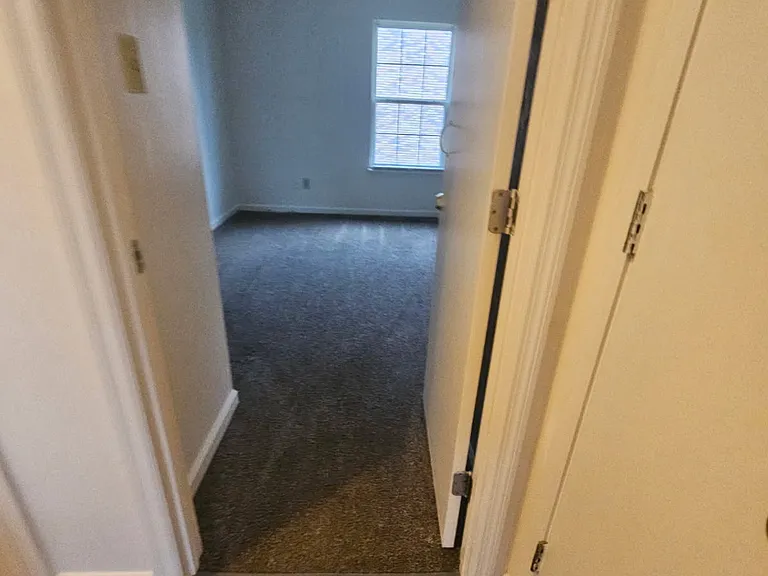 2304 Raleigh Ct #5 — Photo 16