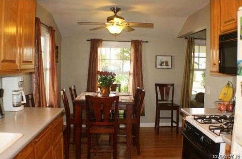 3rd image of 7525 El Campo Cir