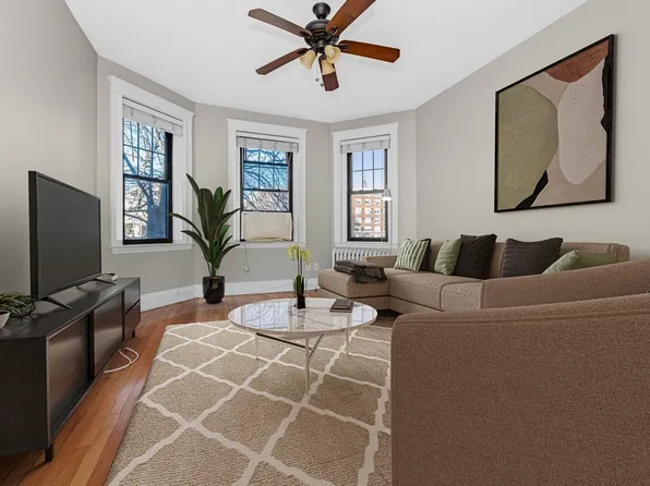 1560 Commonwealth Ave APT 6, Brighton, MA 02135