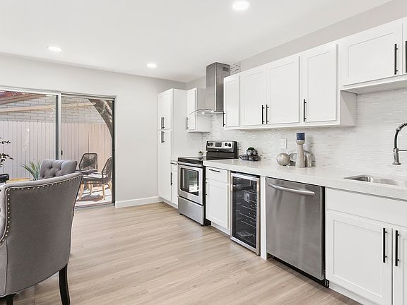 5th image of 3701 E Monterosa St #31