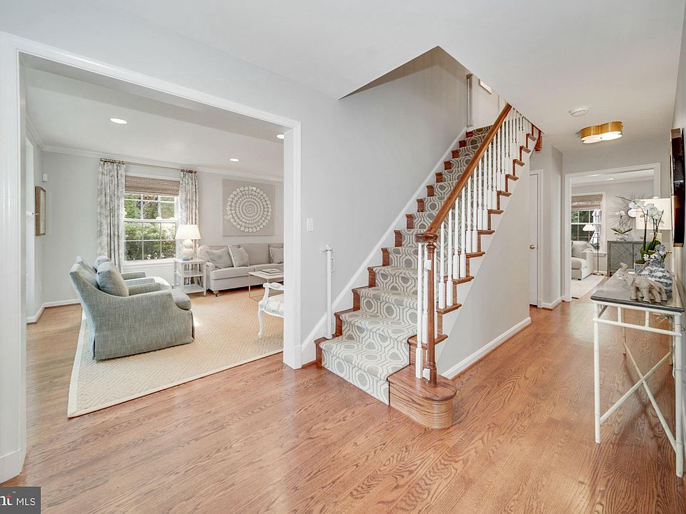 4711 Fort Sumner Dr, Bethesda, MD 20816 Zillow