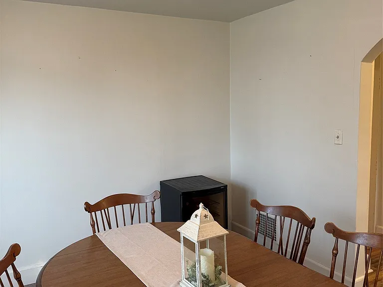 4 Edward St #1 — Photo 11