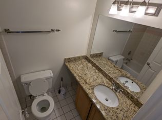 5650 Abbey Dr #4F, Lisle, IL 60532