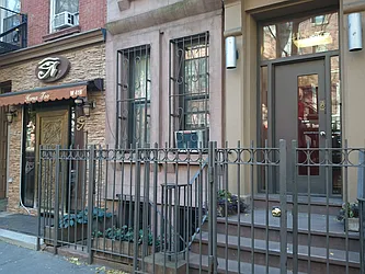 418 West 46th Street in Hell&#39;s Kitchen