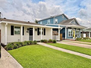 5925 Pauline Dr, New Orleans, LA 70126