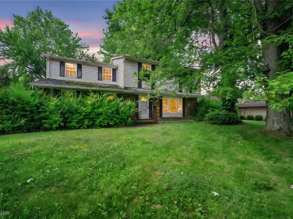36988 Clearway Dr, Eastlake, OH 44095