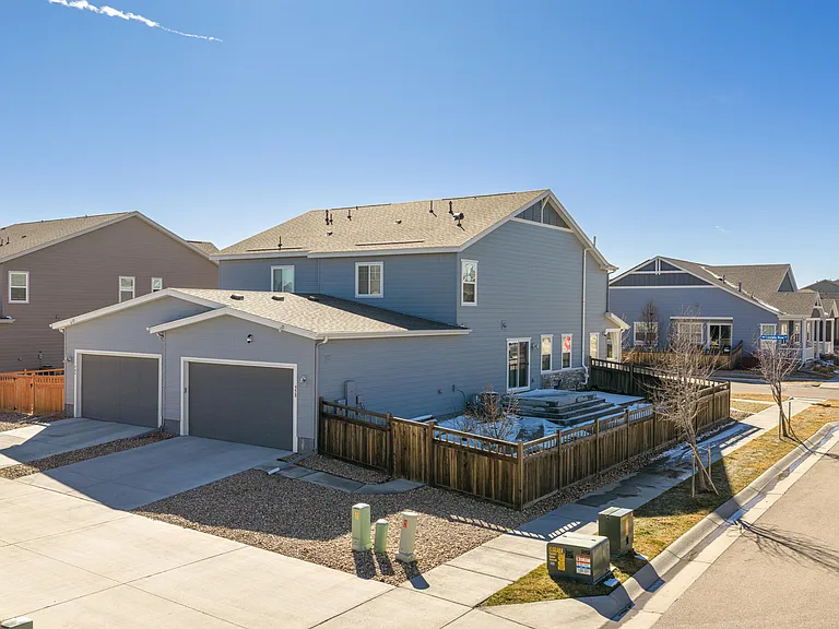 958 Colorado River Ave — Photo 29