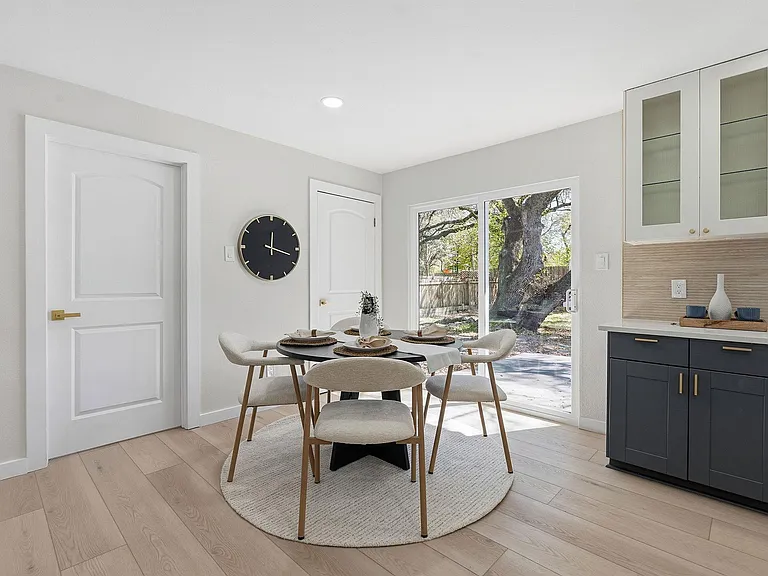 11805 Pollyanna Ave — Photo 7