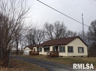 6249 Mill St, Pleasant Plains, IL 62677