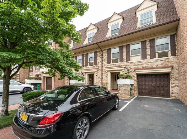 1404 Bonnie Lane #15803, Bayside, NY 11360