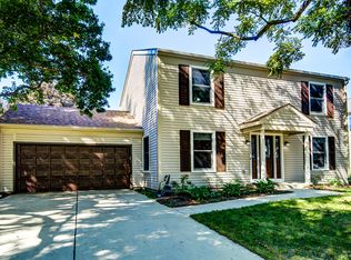 2320 Alder Ct, Aurora, IL 60504