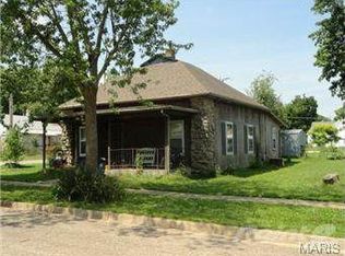 235 Ash St, Mountain Grove, MO 65711