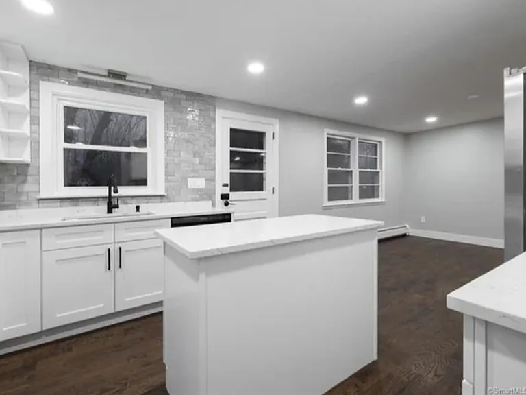 113 Worthington Rd — Photo 8