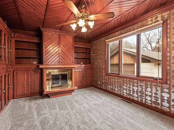 4th image of 7425 Bacon Dr NE