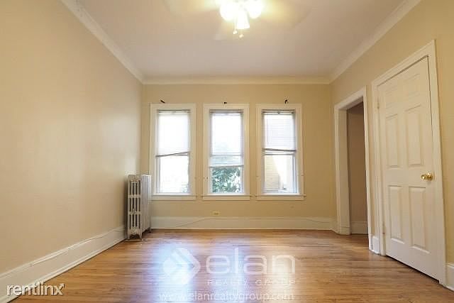 1st image of 4933 N Whipple St APT 2N