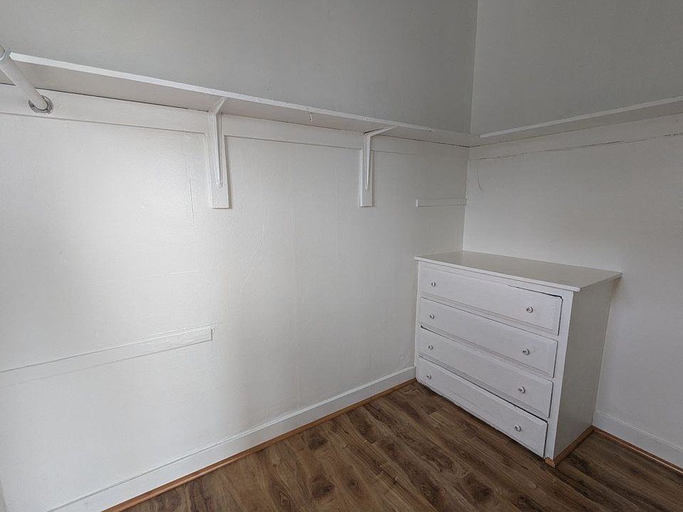 2nd image of 1532 8th Ave APT 8