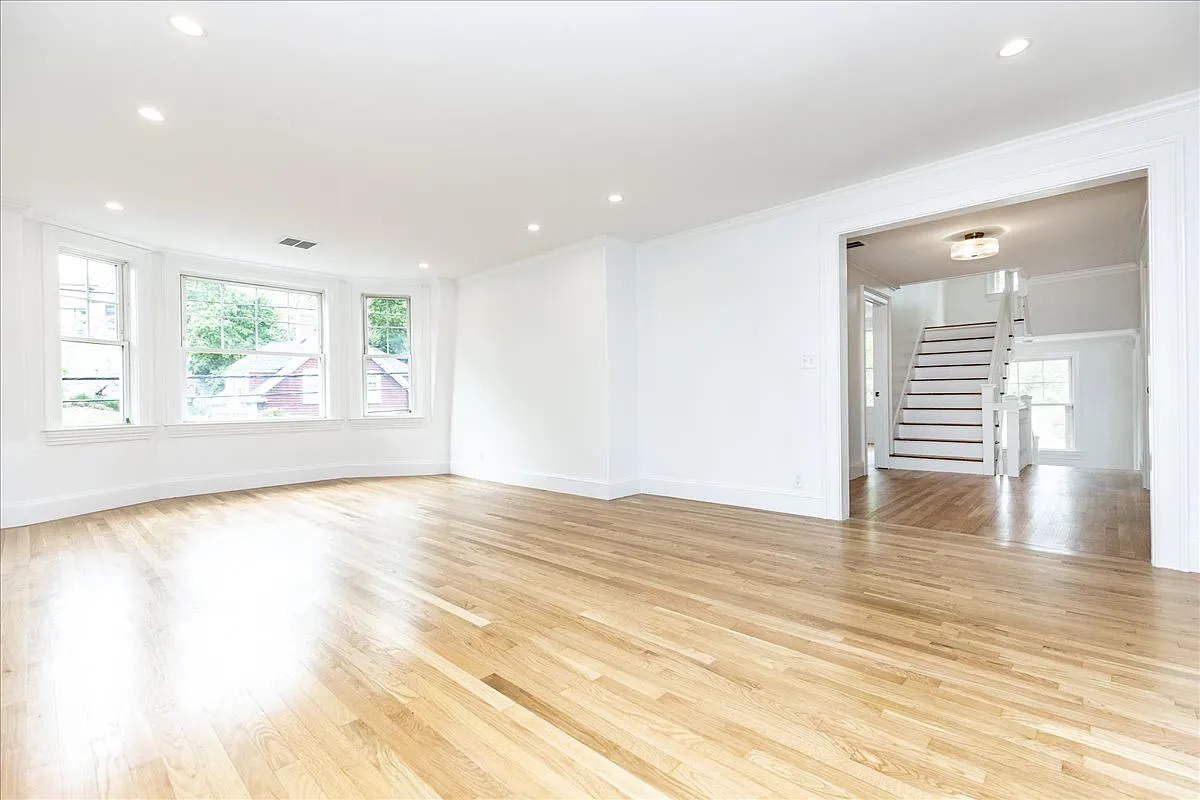 3 bed, 1800 sqft, $4,500 — Photo 4