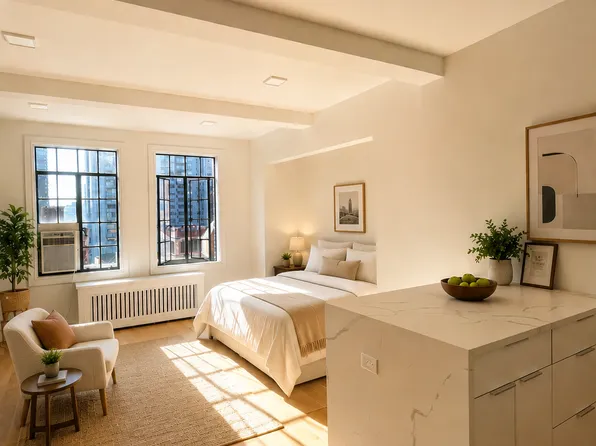 320 East 42nd Street image 1 of 4