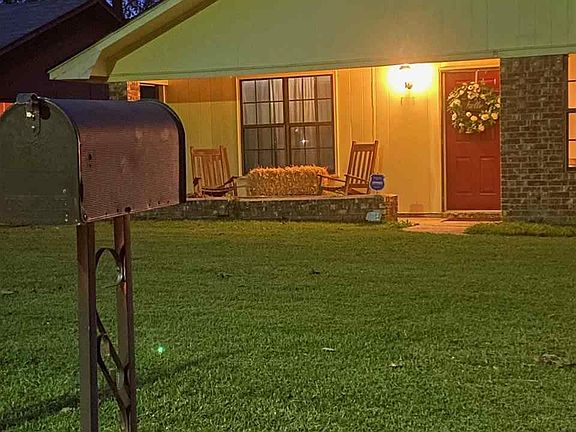 3rd image of 6001 Davis Dr