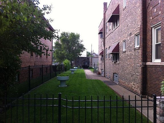 3rd image of 2835 W 24th Blvd