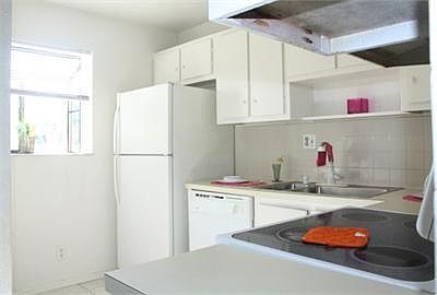4th image of 104 Gardens Dr #105-264