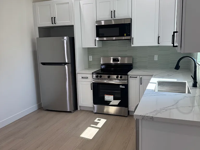 6210 Beck Ave — Photo 14