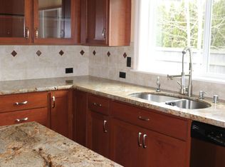 4615 NE 1st St, Renton, WA 98059