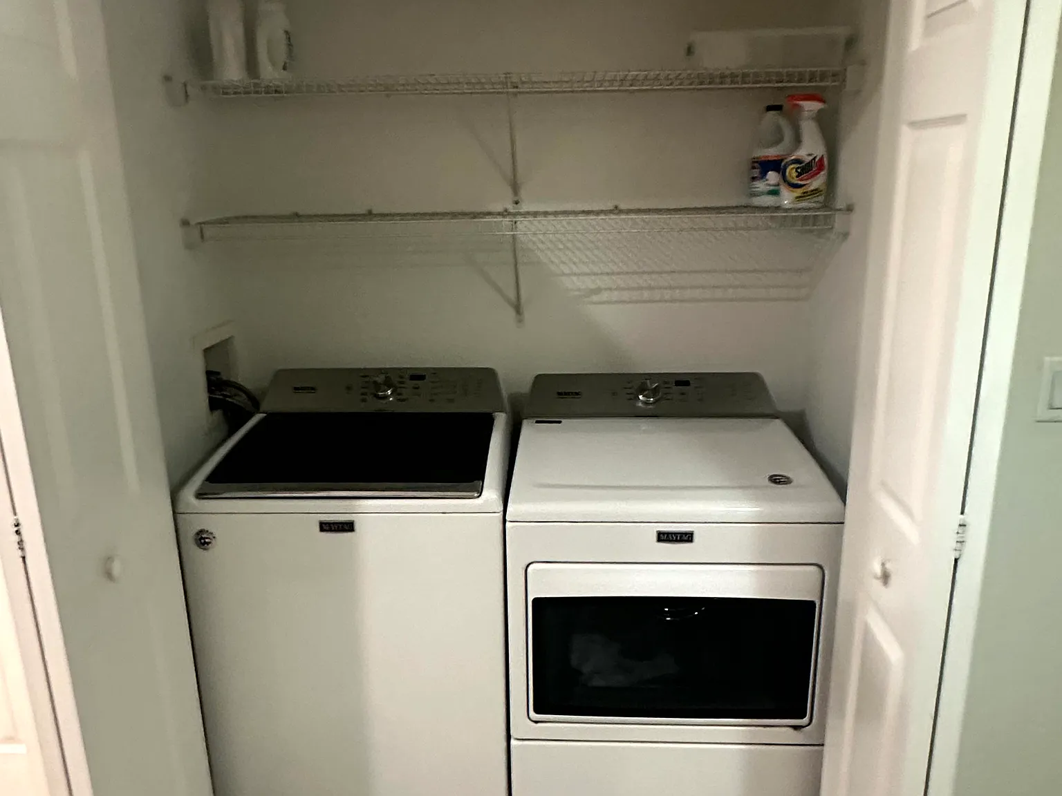 2 bed, 2.5 bath, 1328 sqft, $1,700 — Photo 4