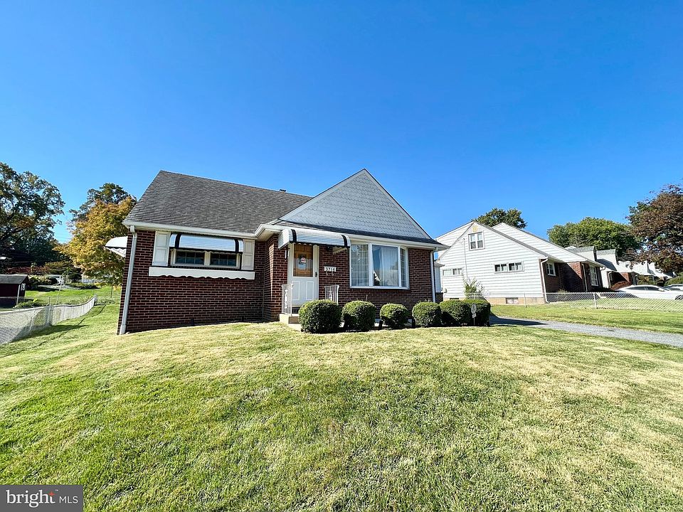 1st image of 3716 Clearwater Ln