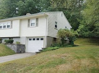 150 Azalea Dr, Norwood, MA 02062