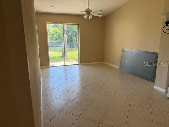 4th image of 472 HARBOR WINDS COURT