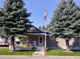 206 3rd Ave SW, Choteau, MT 59422