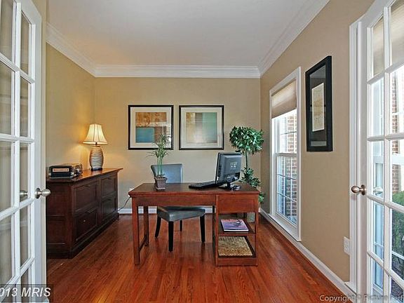 5th image of 502 Glenbrook Dr