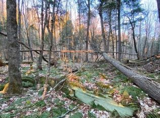 W Shore Dr, Munising, MI 49862