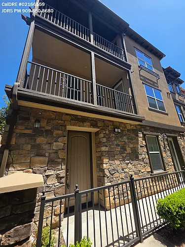 11 Quinn Way Photo 1