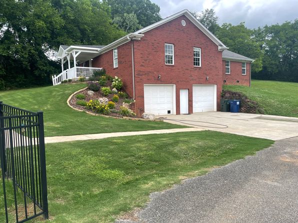 1052 Brownsboro Rd