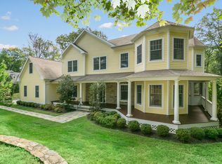 8 Briggs Ln, Armonk, NY 10504