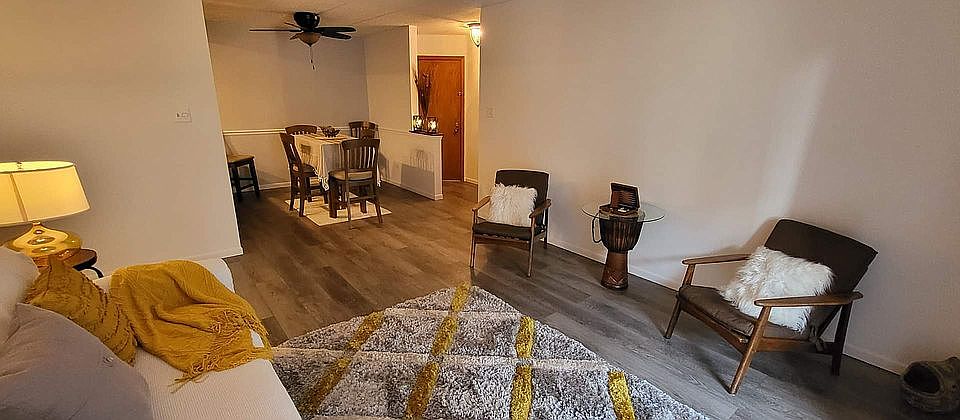 1st image of 10400 Circle Dr APT 101