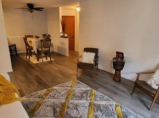 10400 Circle Dr APT 101, Oak Lawn, IL 60453