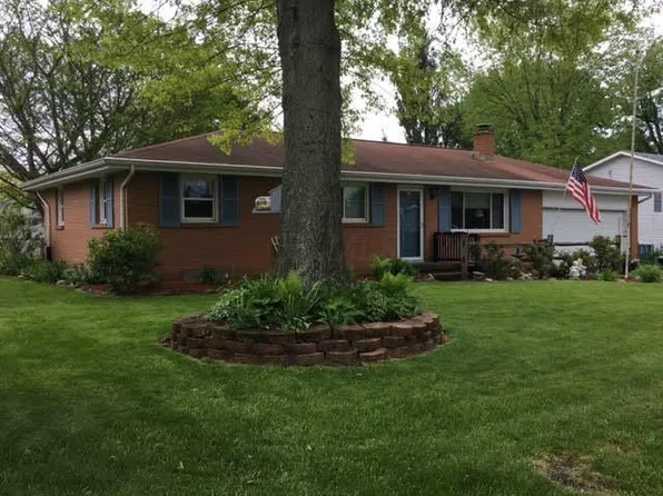 838 Wayne Dr, Heath, OH 43056
