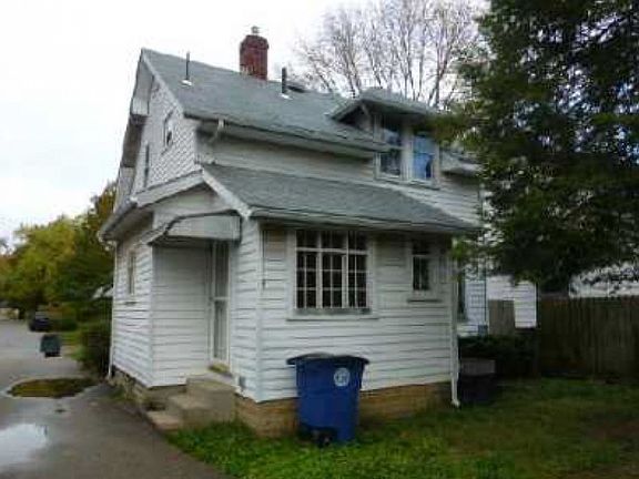 2nd image of 3300 Mesmer Ave
