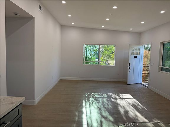 5th image of 7035 1/2 Rhea Ave