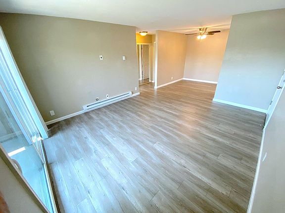 5th image of 1054 Yarwood Ct