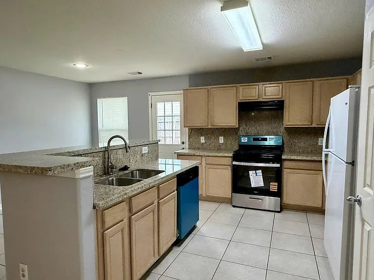 9214 Purston Ct — Photo 6