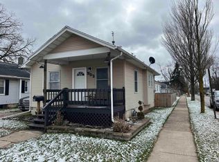 902 E Beecher St, Adrian, MI 49221